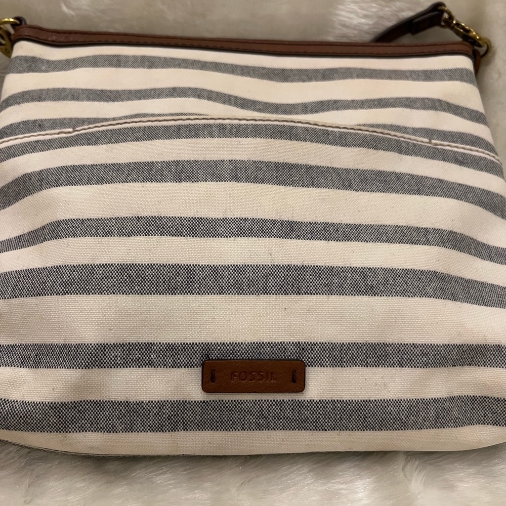 FOSSIL Crossbody - Picture 7 of 12